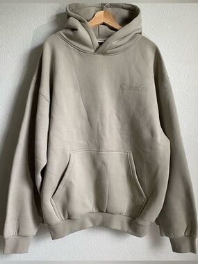 Comfrt Minimalist Hoodie Cement Pullover Sweater Size Medium Unisex